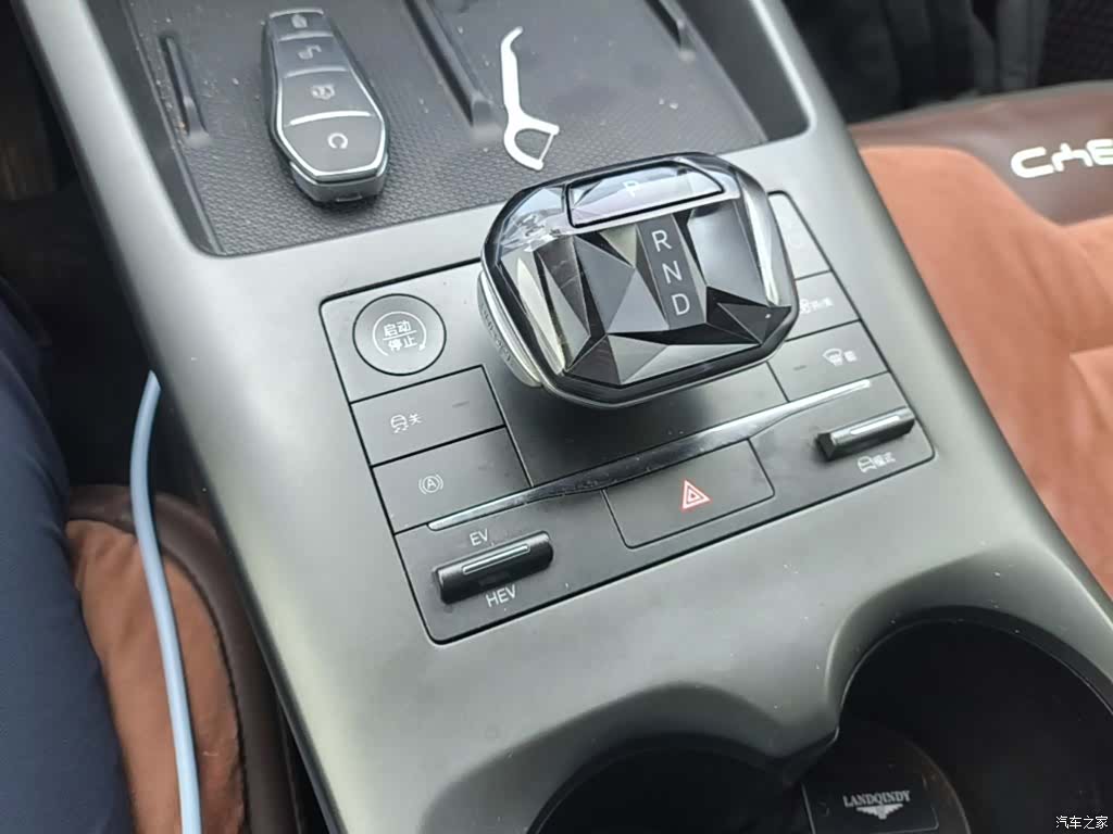BYD Qin, 2025 10