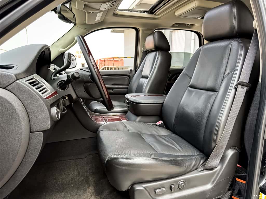 Cadillac Escalade, 2009 10