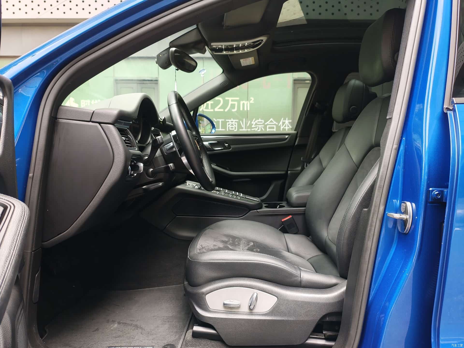 Porsche Macan, 2018 все фото