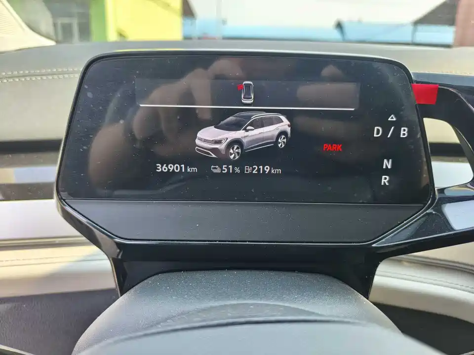 Volkswagen ID.6 CROZZ