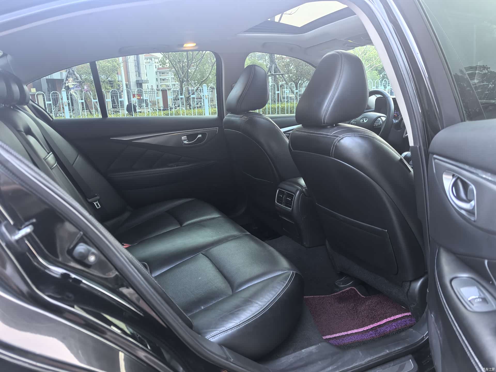 Infiniti Q50L, 2017 12