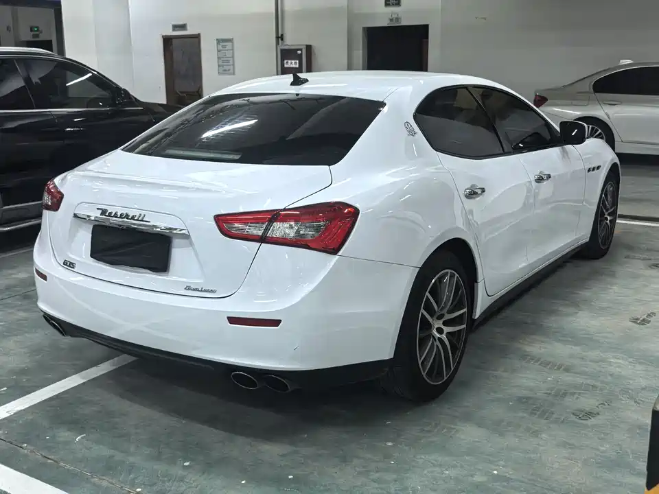 Maserati Ghibli