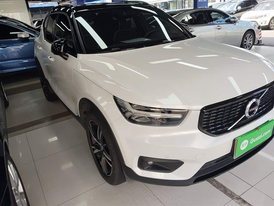 Volvo XC40