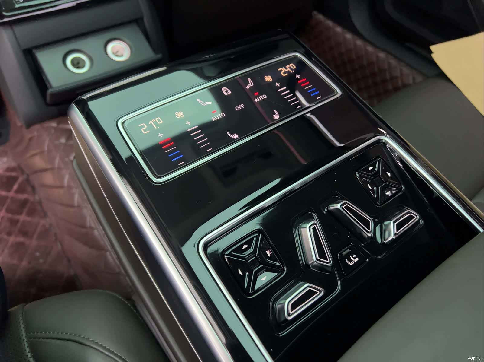 Audi A8L, 2022 11