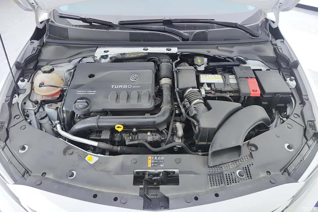 Buick Verano, 2025 10