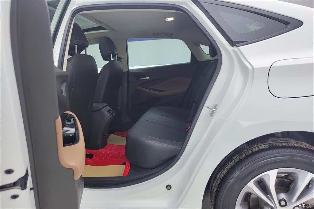 Buick Verano, 2023 11