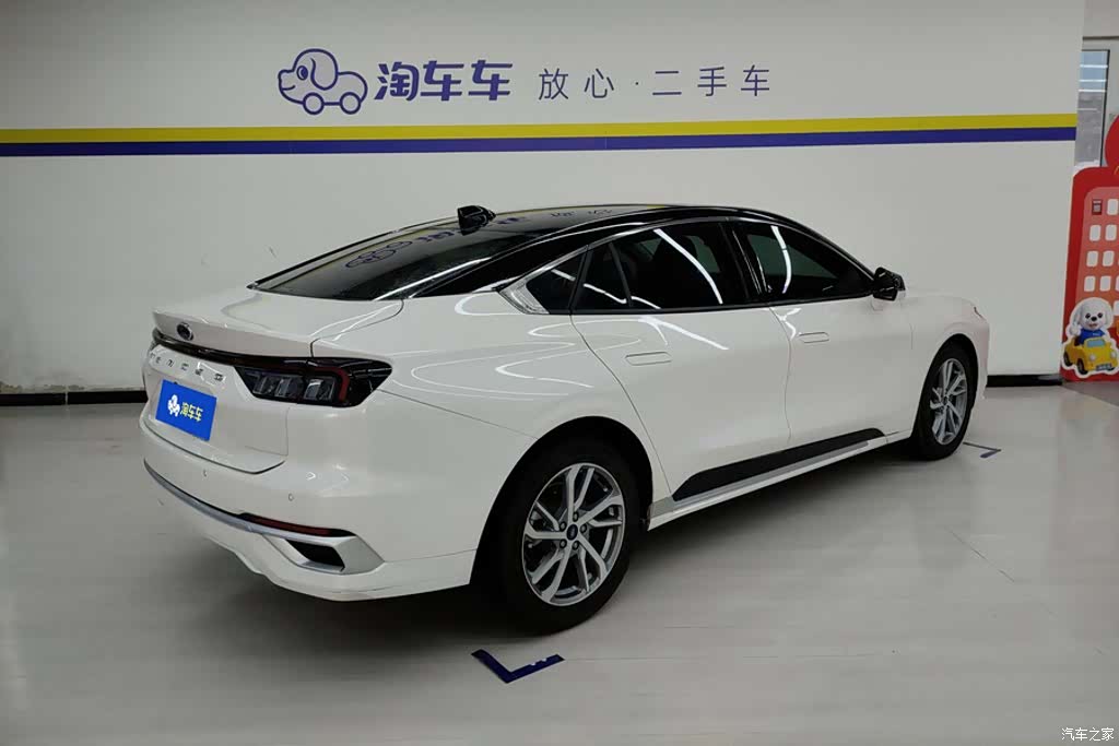 Ford Mondeo, 2024 3