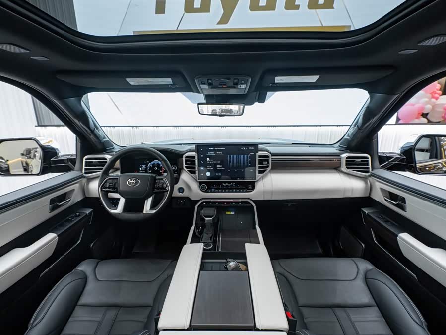 Toyota Sequoia 2023, фото 15