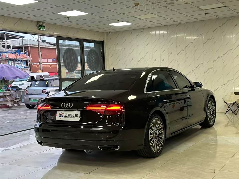 Audi A8