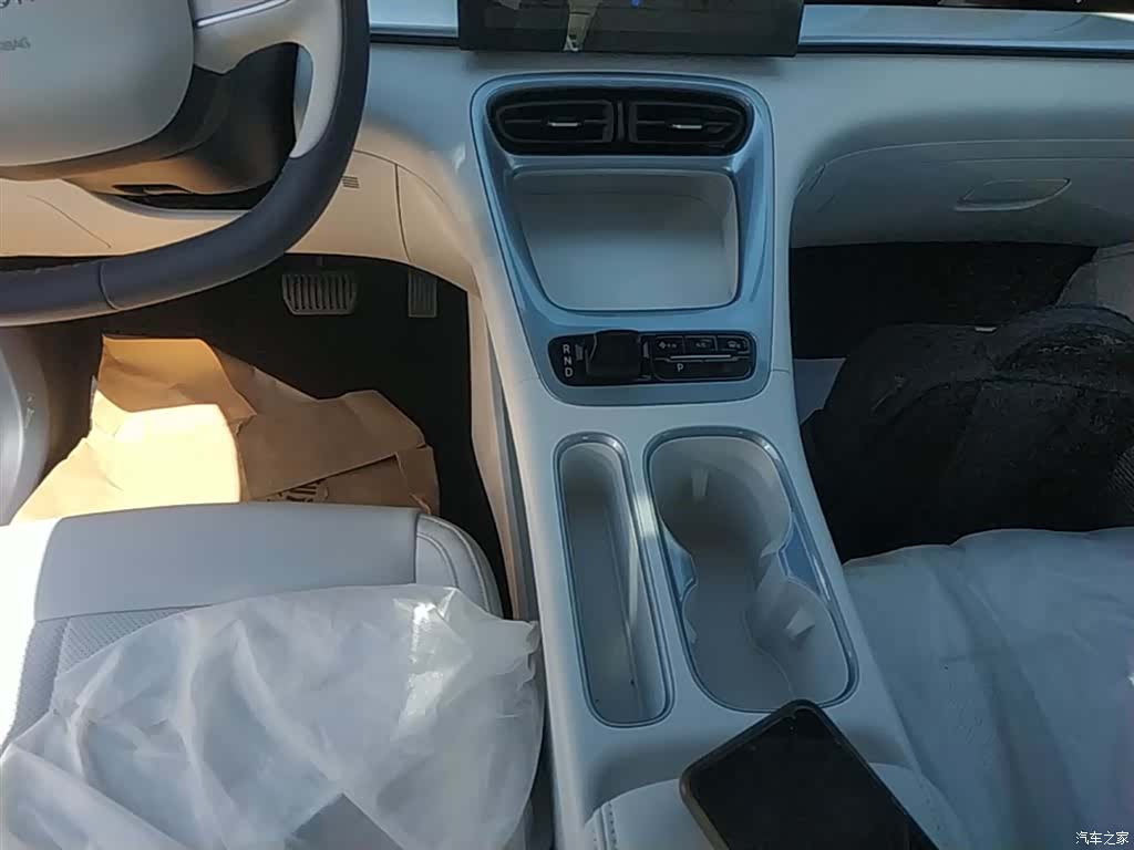 Geely Xingyuan, 2026 14