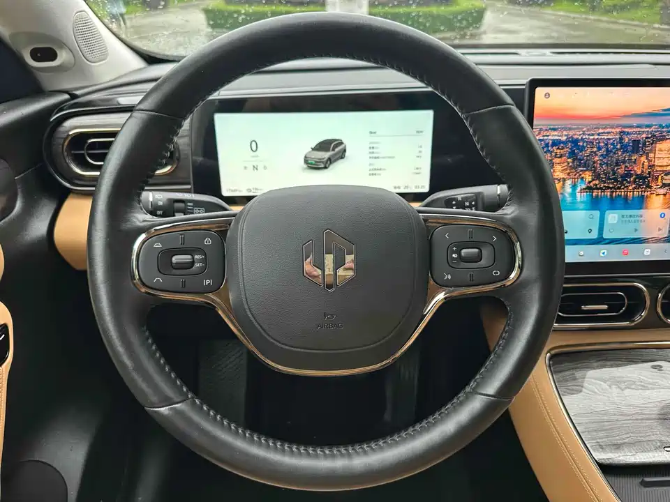 Leapmotor C11