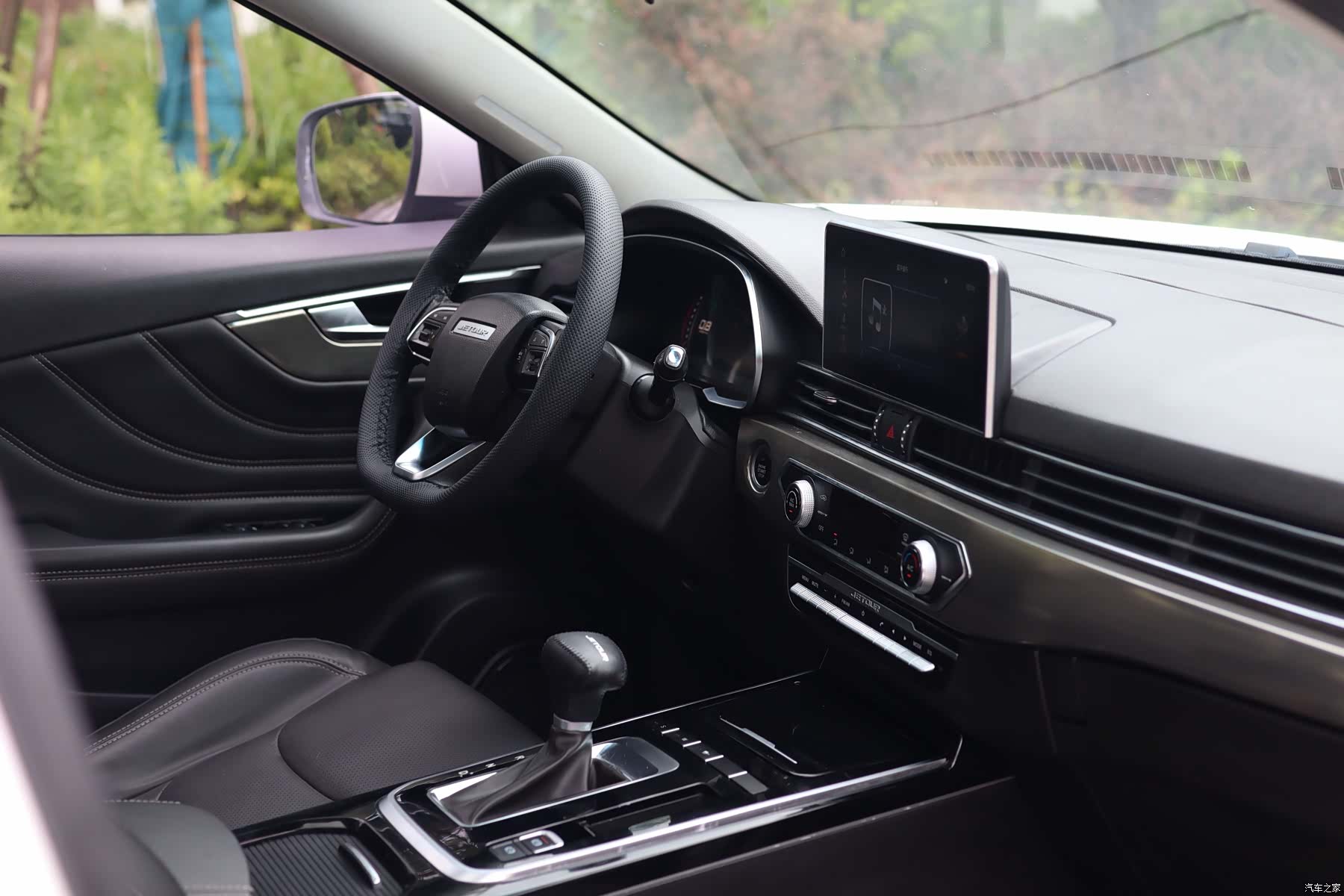 Jetour X70, 2019 26