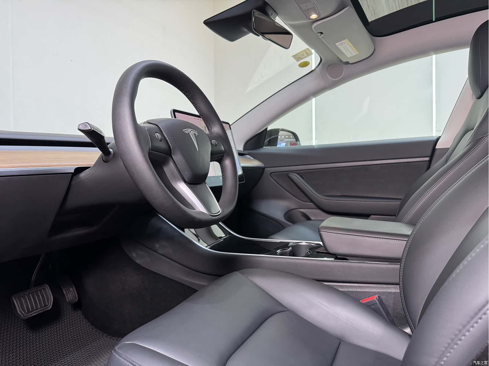 Tesla Model 3, 2021 14
