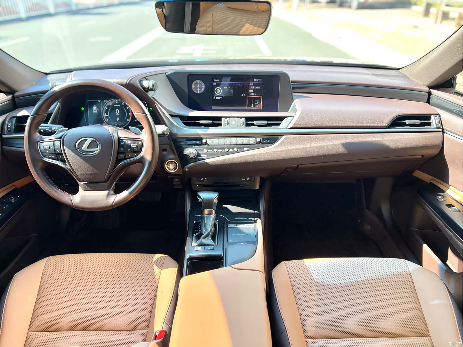 Lexus ES, 2021 7