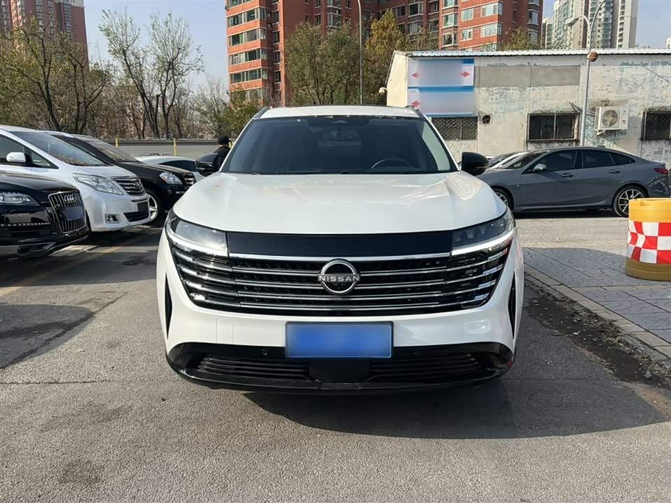 Nissan Exploring the land