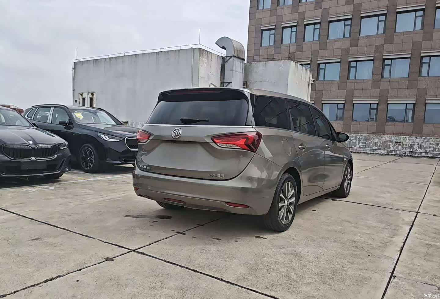 Buick GL6, 2018 9