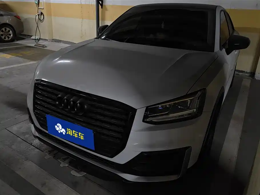 Audi Q2L Audi Q2L
