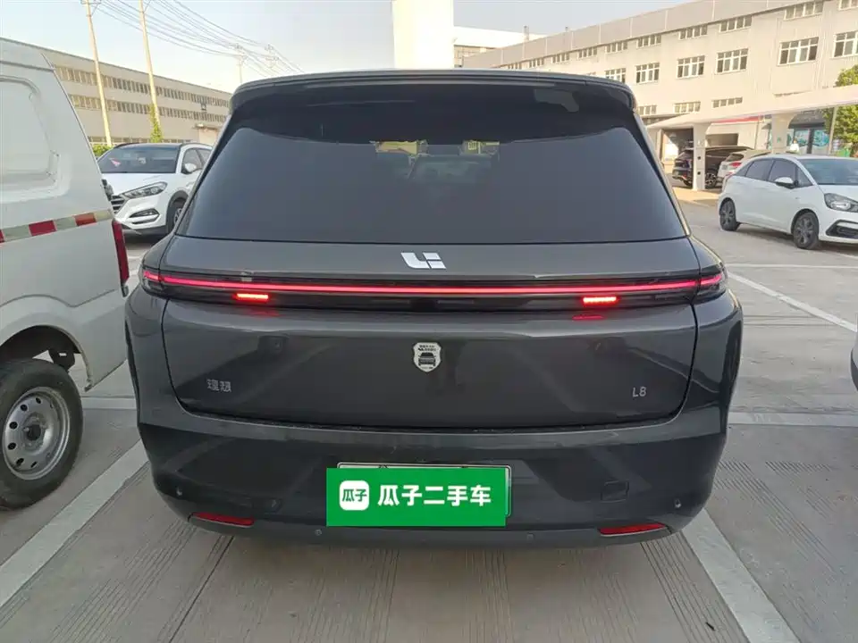 Li Auto Ideal L8