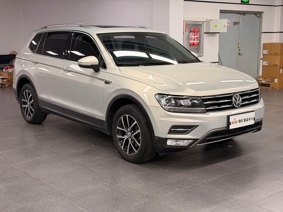 Volkswagen Tiguan L