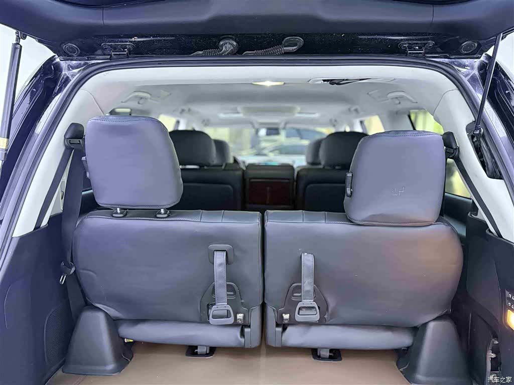 Lexus LX, 2008 17