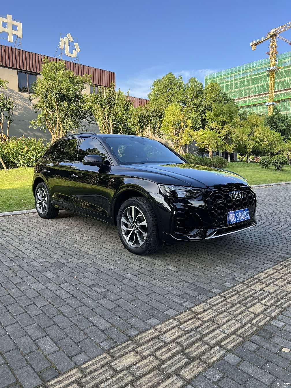 Audi Q5L, 2023 3