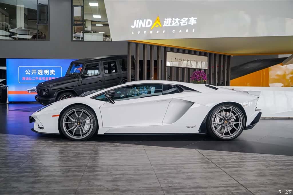 Lamborghini Aventador, 2019 19