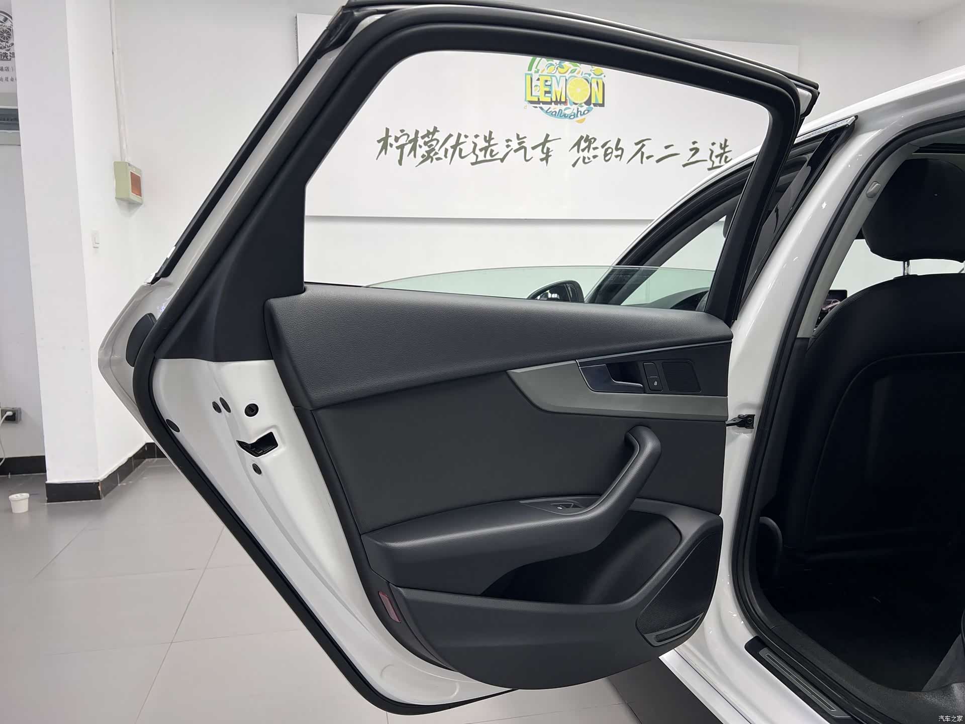 Audi A4L, 2018 15