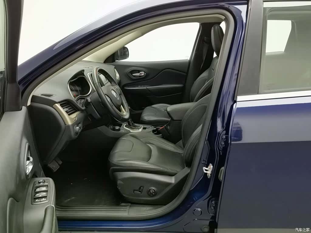 Jeep Cherokee, 2016 10