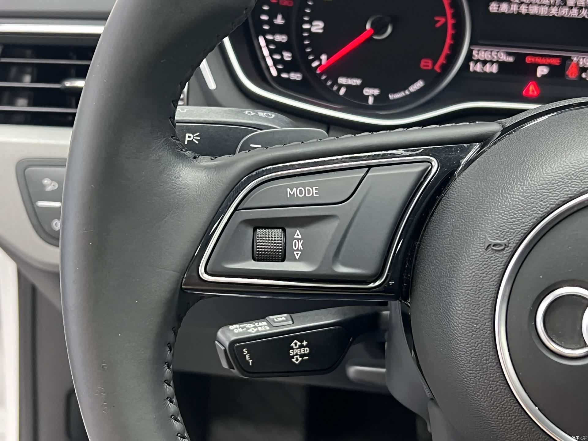 Audi A4L, 2018 28