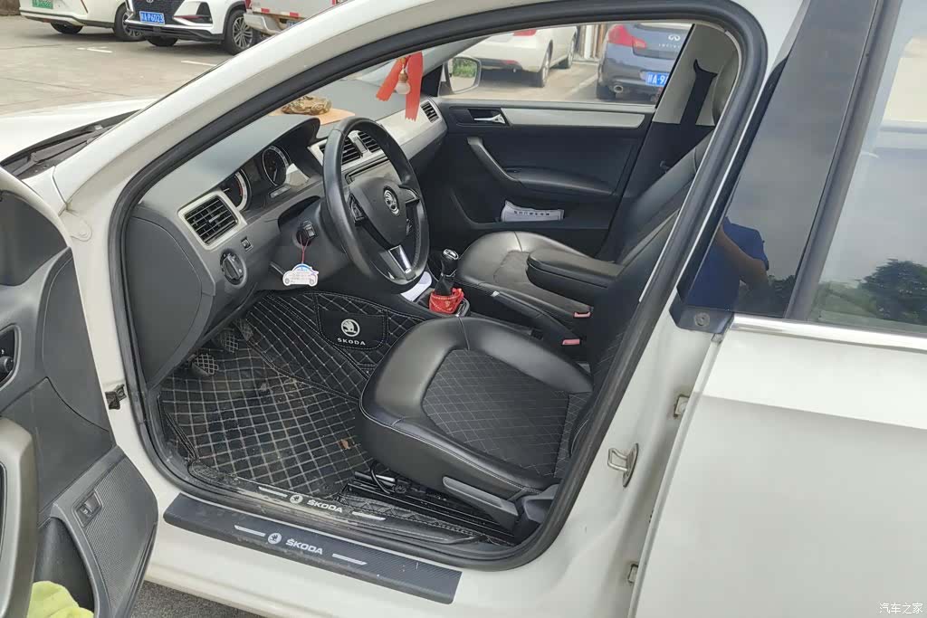 Skoda Rapid, 2019 9