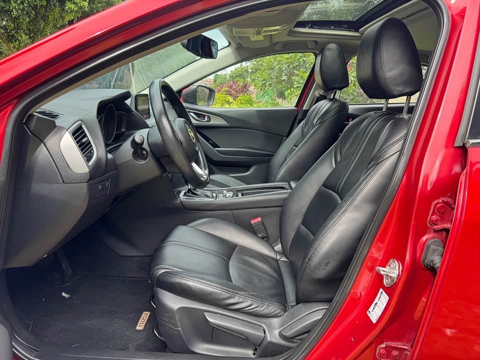 Mazda 3 Angkesaila