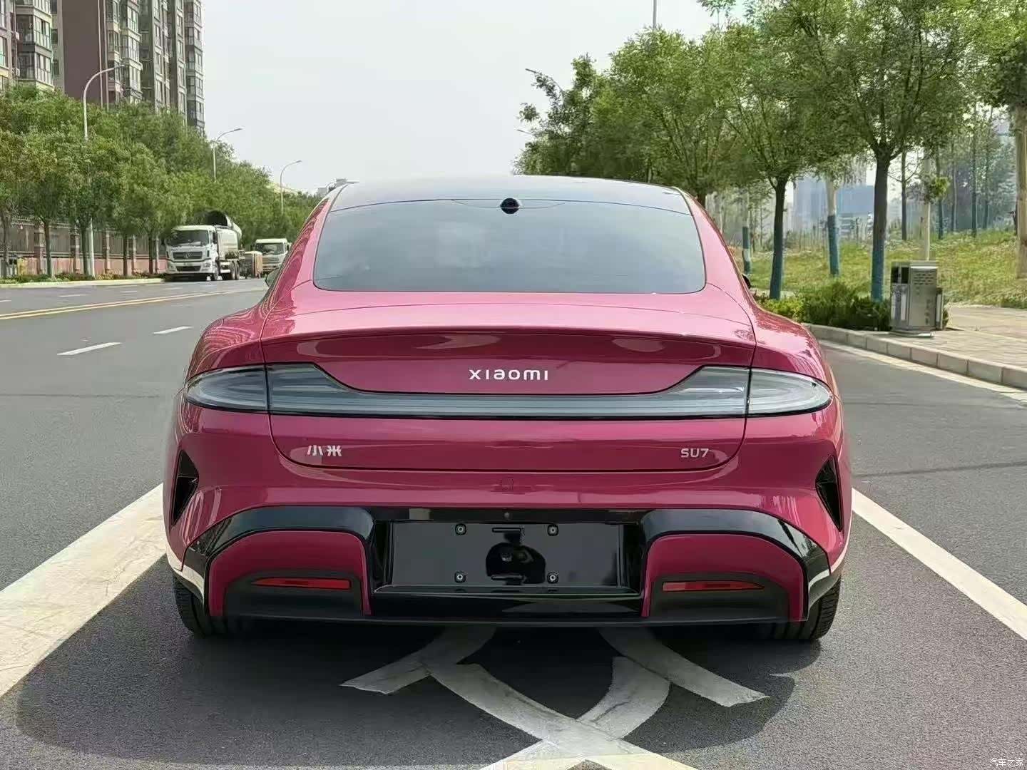 Xiaomi SU7, 2025 8