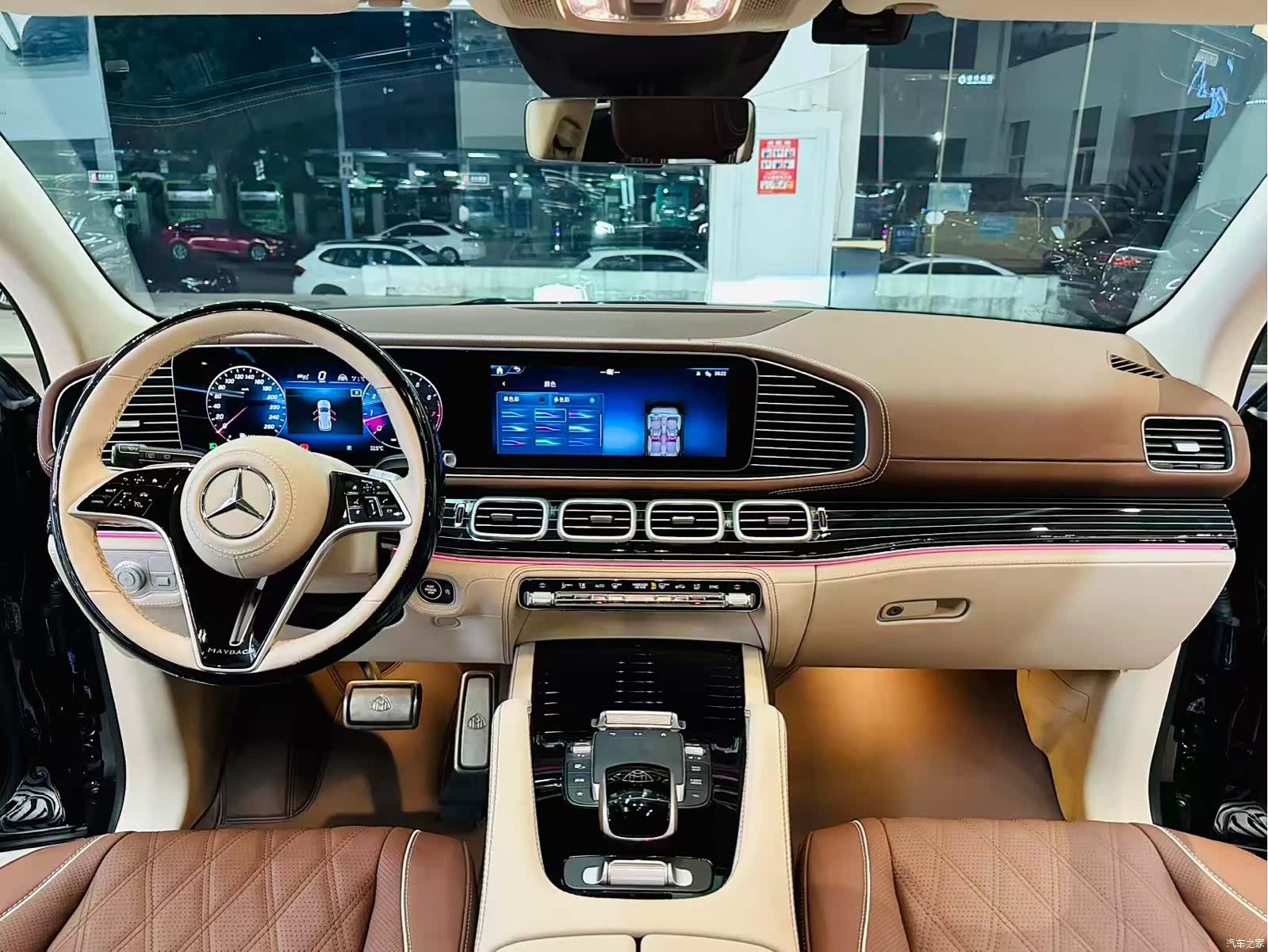 Mercedes-Benz GLS, 2024 8