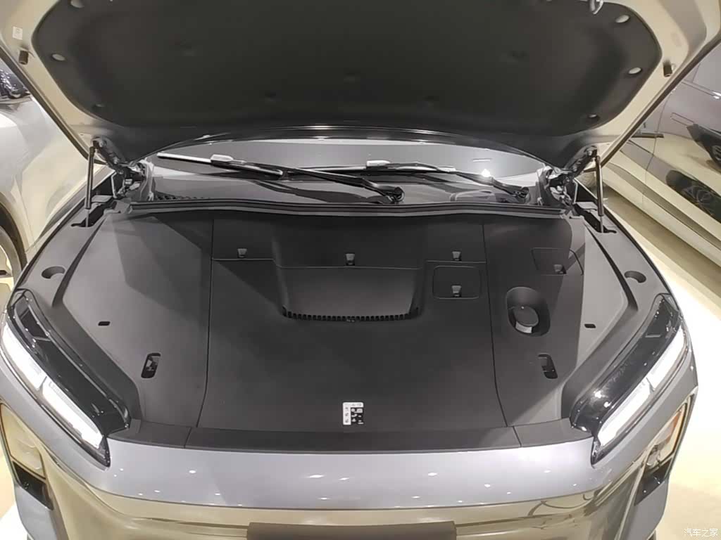 NIO ES6, 2025 20