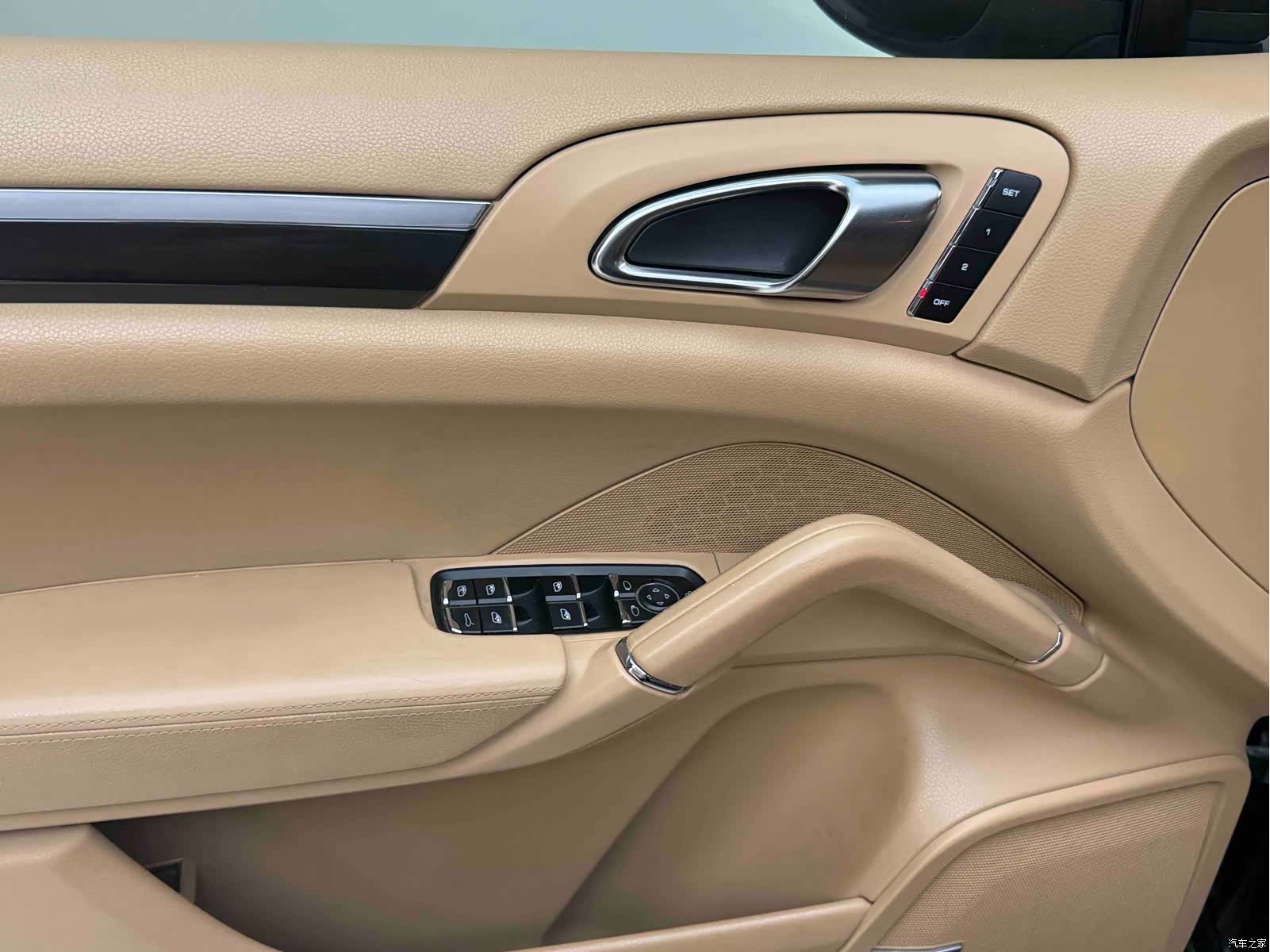 Porsche Cayenne, 2011 4