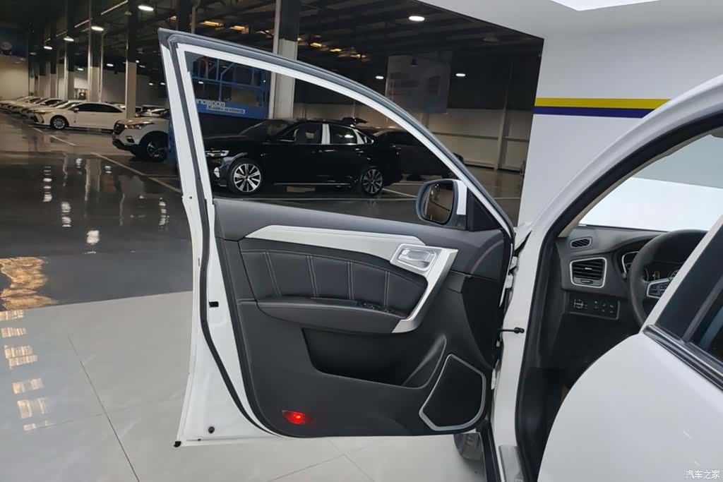 Geely X6, 2016 7