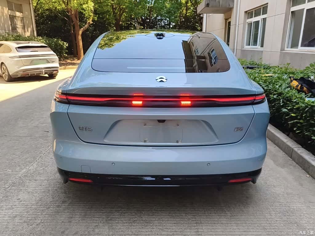 NIO ET5, 2025 4