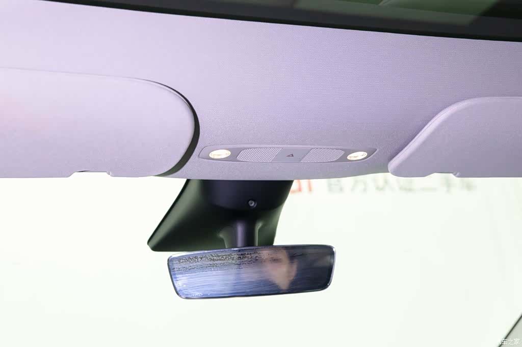 Tesla Model Y, 2023 23