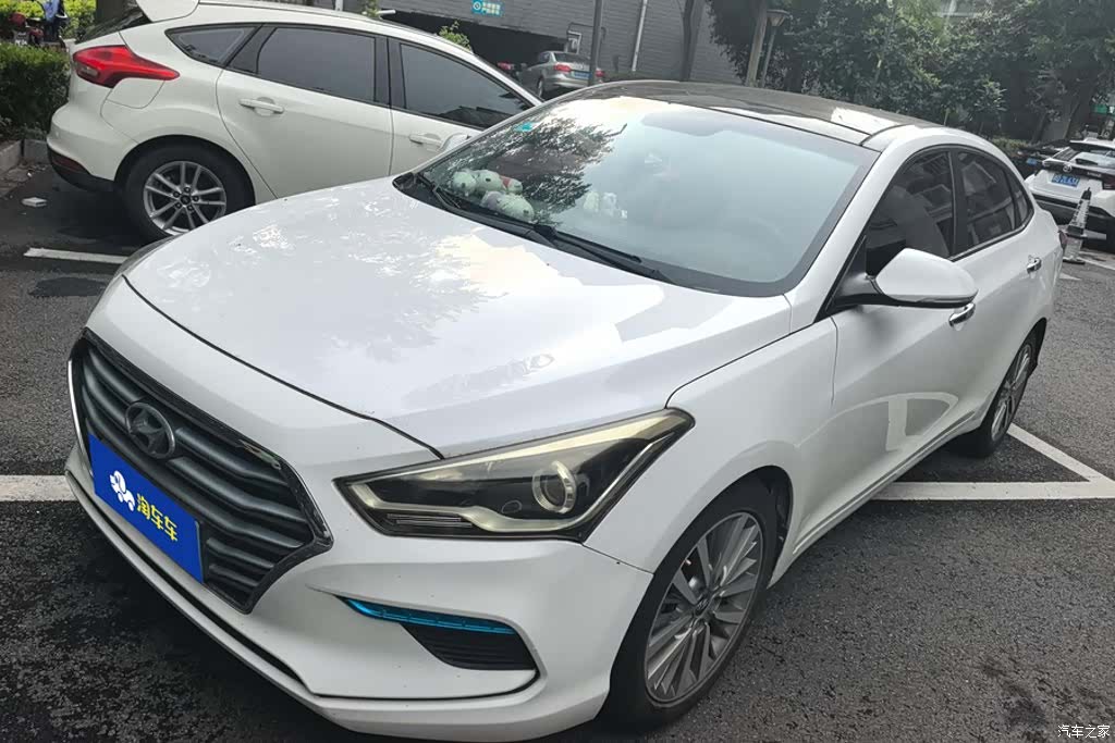 Hyundai GLS, 2017 1