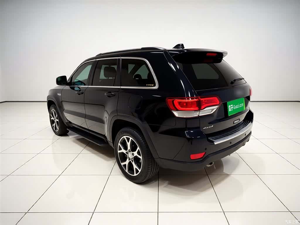 Jeep Grand Cherokee, 2021 4