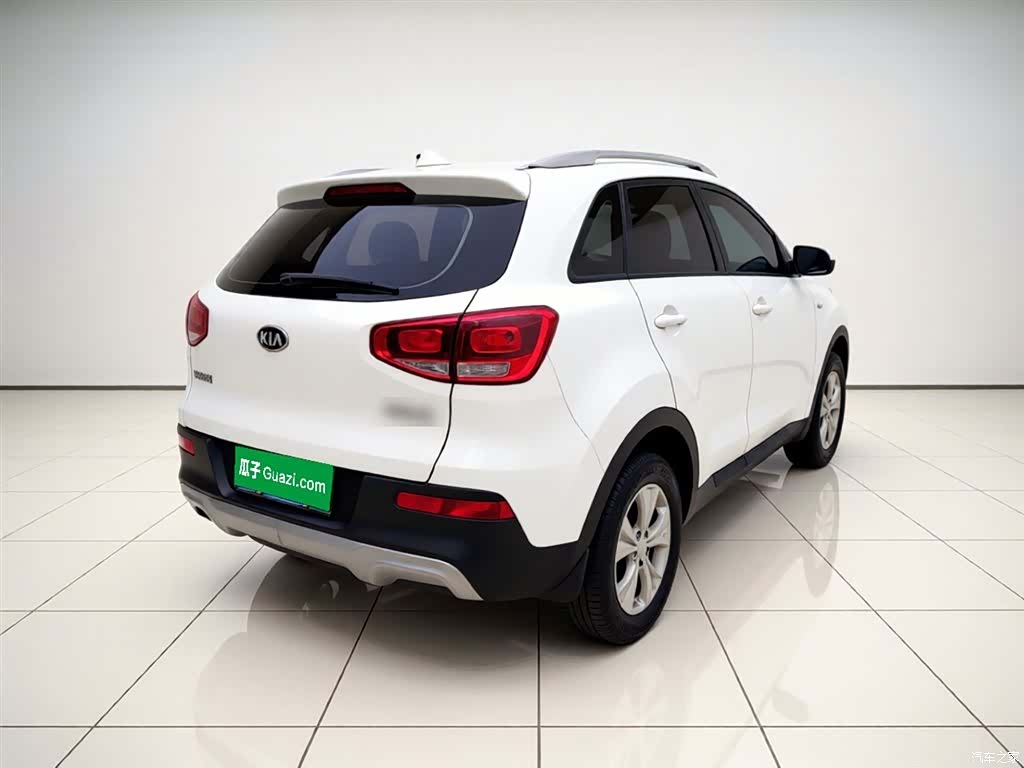 Kia KX3, 2016 4