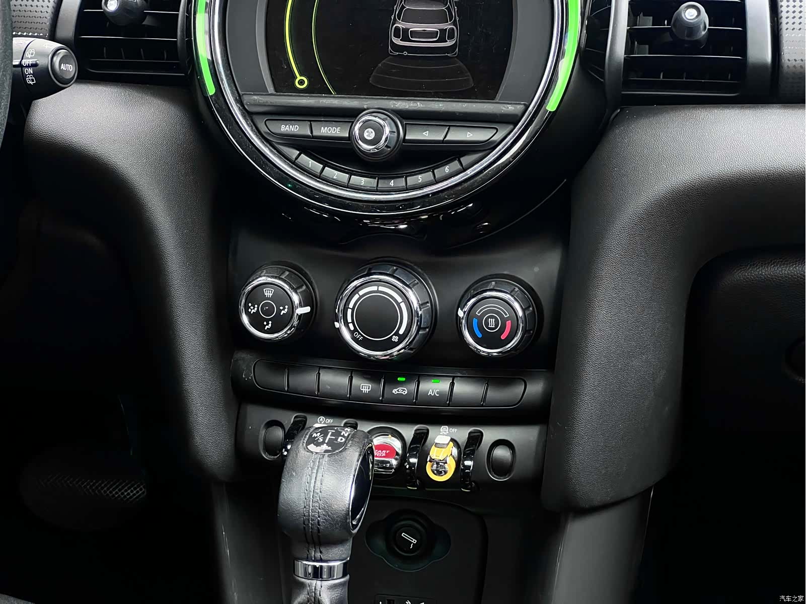 Mini Cooper, 2015 13