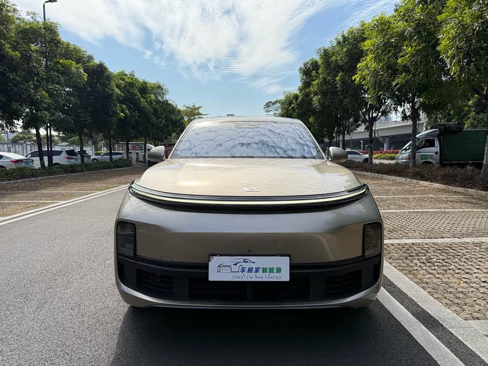 Li Auto Ideal L8