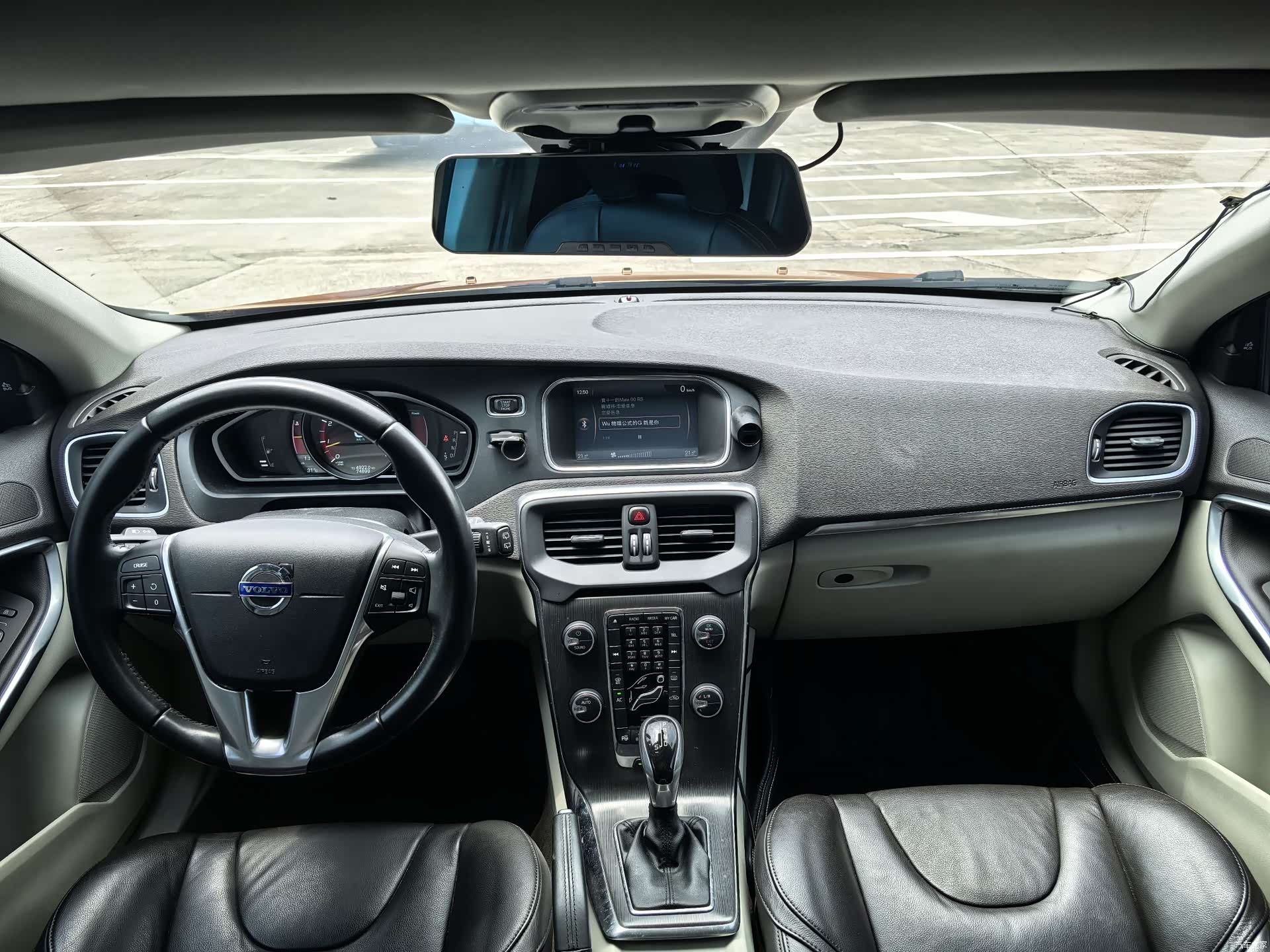 Volvo V40, 2014 19