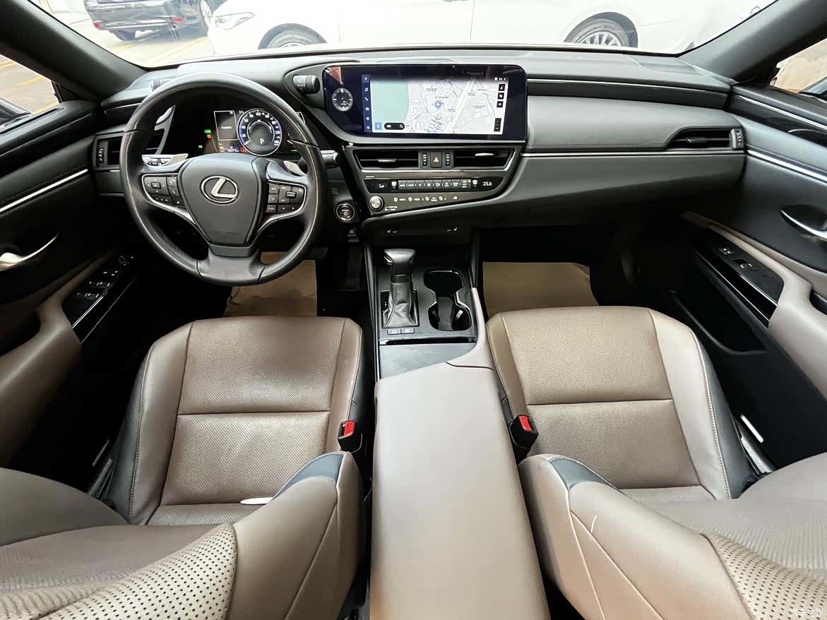Lexus ES, 2023 28