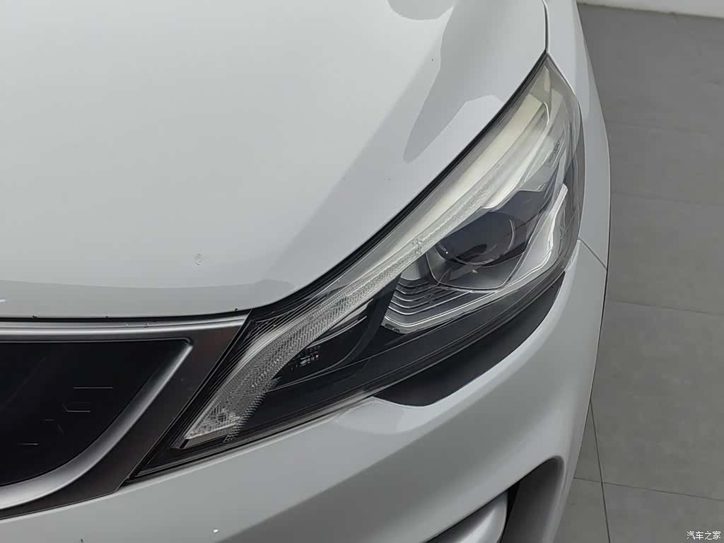 Geely Emgrand, 2018 7