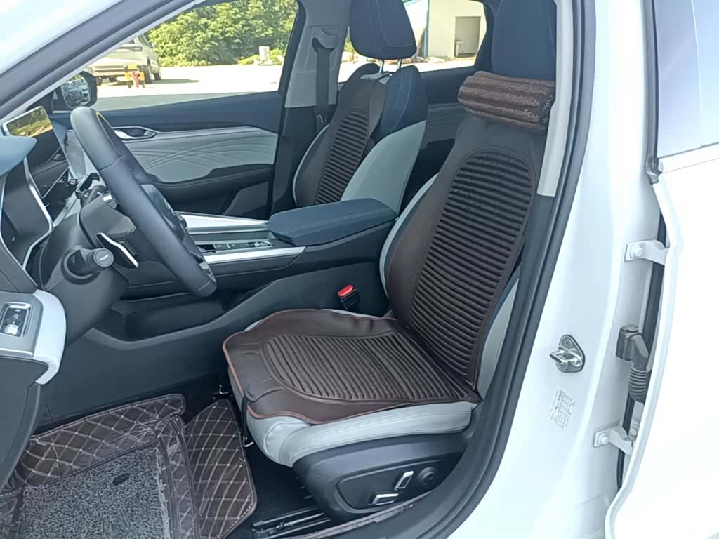 Geely Preface, 2021 15