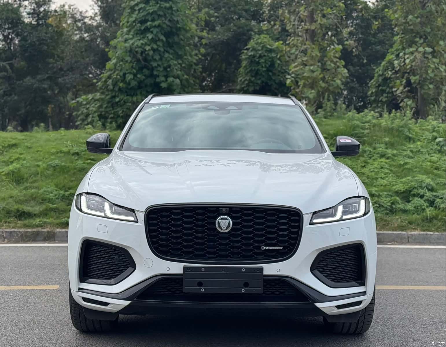 Jaguar F-PACE, 2024 3