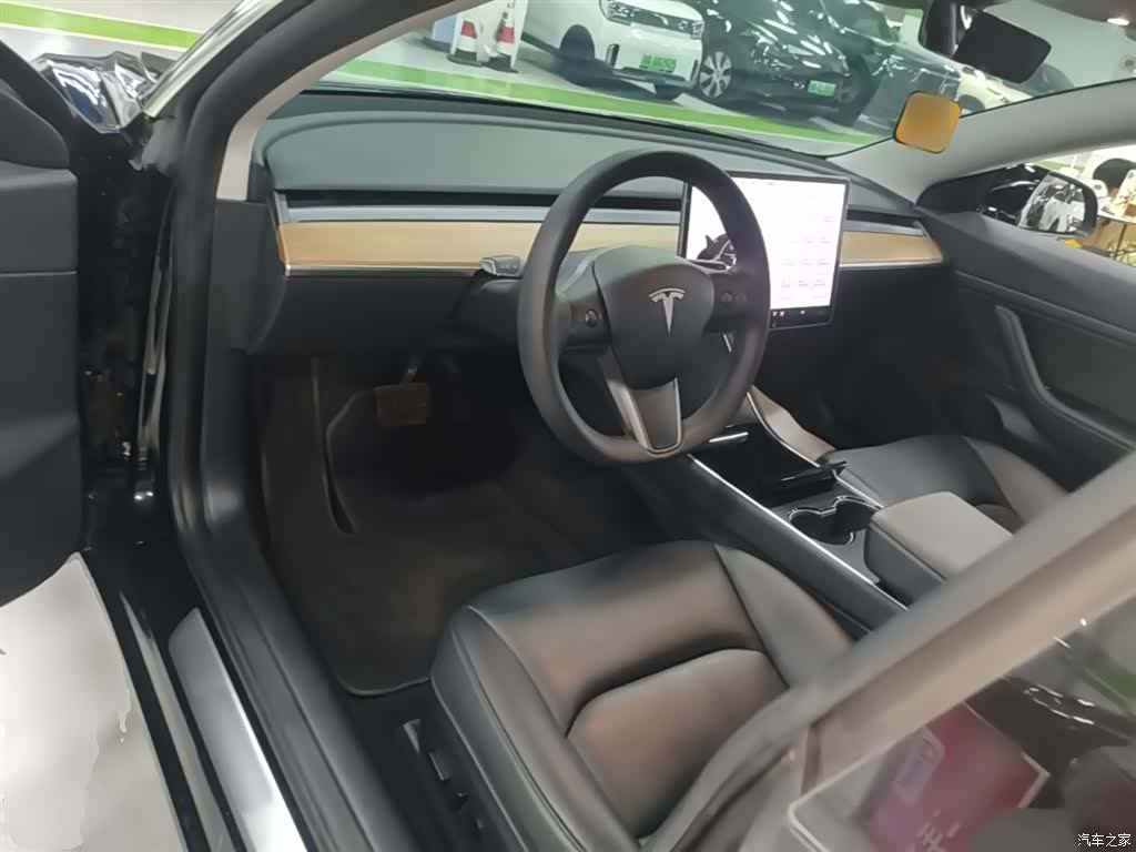 Tesla Model 3, 2020 6