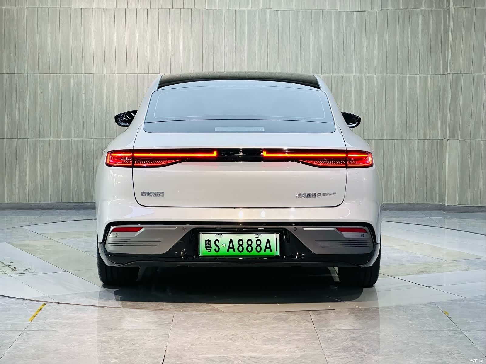 Geely 8, 2025 6